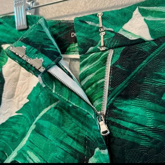 Dolce and Gabbana banana leaves pants - Picture 2 of 7